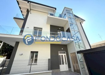 Foto 43 - Quadrilocale VIA BERNOCCHI
 
12, Cerro Maggiore - foto 43