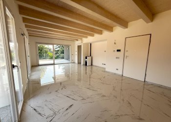 Foto 3 - Trilocale VIA BERNOCCHI
 
12, Cerro Maggiore - foto 3