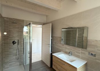 Foto 11 - Trilocale VIA BERNOCCHI
 
12, Cerro Maggiore - foto 11