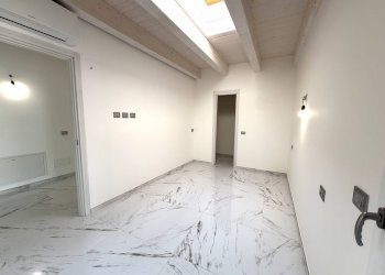 Foto 16 - Trilocale VIA BERNOCCHI
 
12, Cerro Maggiore - foto 16