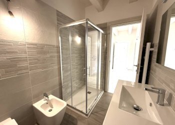 Foto 20 - Trilocale VIA BERNOCCHI
 
12, Cerro Maggiore - foto 20