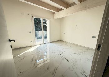 Foto 21 - Trilocale VIA BERNOCCHI
 
12, Cerro Maggiore - foto 21