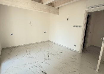 Foto 25 - Trilocale VIA BERNOCCHI
 
12, Cerro Maggiore - foto 25