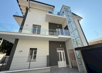 Foto 44 - Trilocale VIA BERNOCCHI
 
12, Cerro Maggiore - foto 44