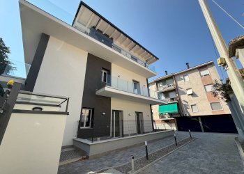 Foto 49 - Trilocale VIA BERNOCCHI
 
12, Cerro Maggiore - foto 49