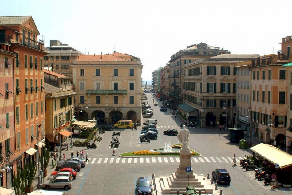 Foto 1 - Locale Commerciale PIAZZA  MATTEOTTI, Chiavari - foto 1