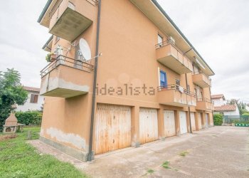 Ingresso garage - Four-room apartment Via Aldo Moro
 
20, Ripalta Guerina - photo 32