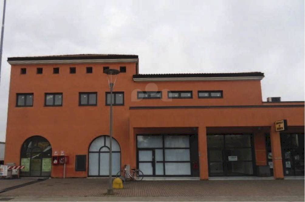 Foto 1 - Commercial Premises Via Tito Speri, Verolanuova - photo 1