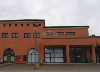 Foto 1 - Locale Commerciale Via Tito Speri, Verolanuova - foto 1