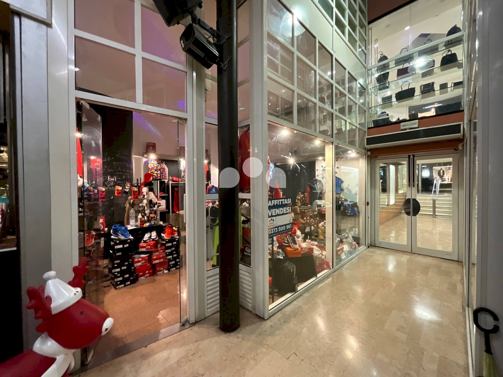 Foto 1 - Shop Via Mazzini
 
30, Crema - photo 1