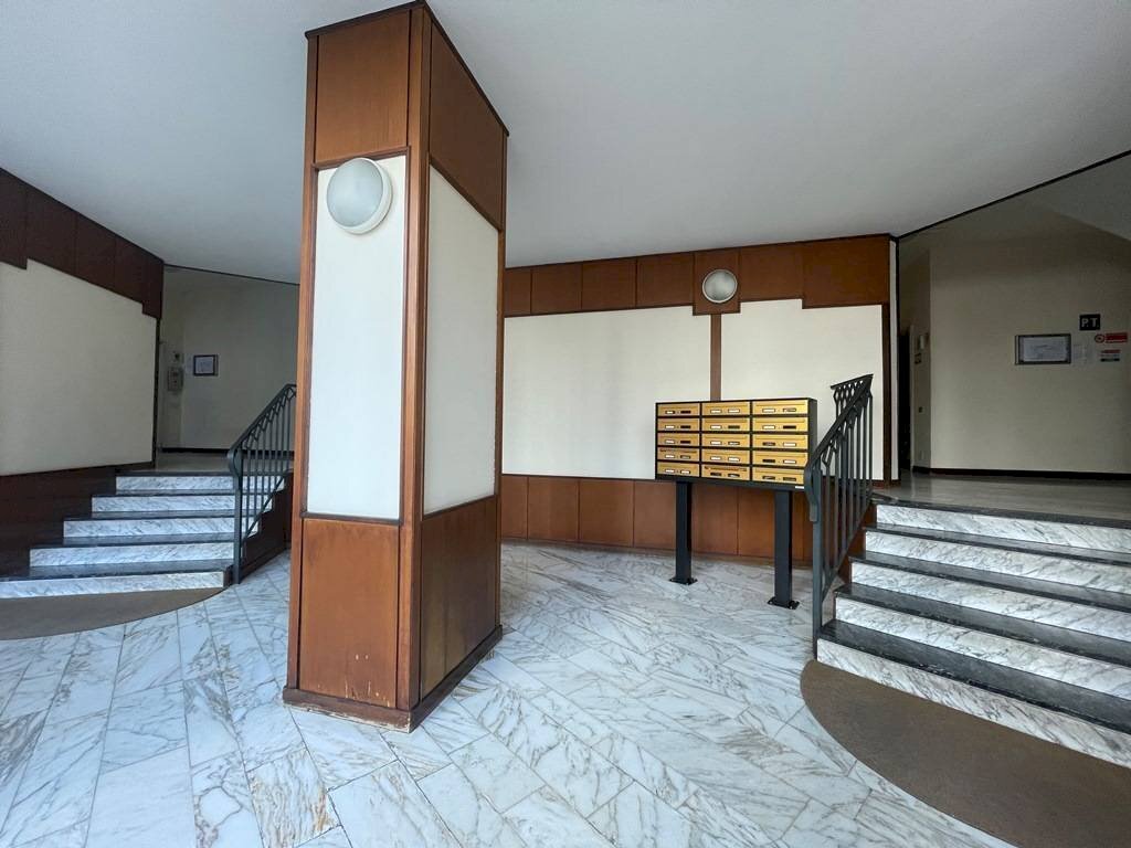 Foto 2 - Ufficio Piazzale Europa
 
2, Gallarate - foto 2