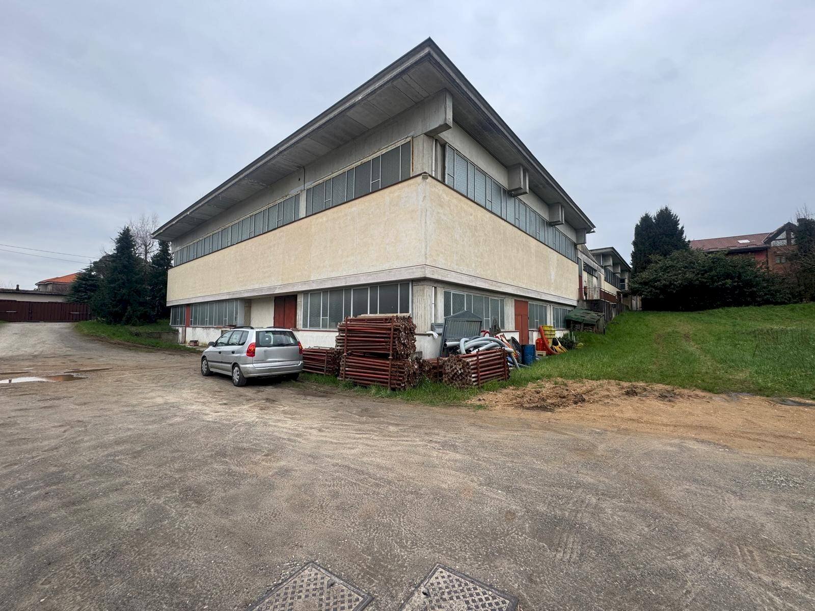 Foto 2 - Warehouse via kennedy
 
3, Cassano Magnago - photo 2