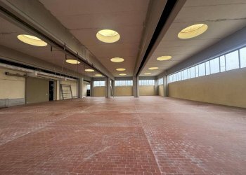 Foto 6 - Magazzino via kennedy
 
3, Cassano Magnago - foto 6