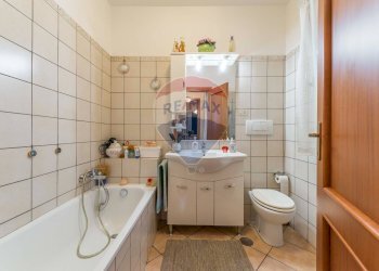 Bagno - Casa semi indipendente Via Savoca
 
105, Roma - foto 7