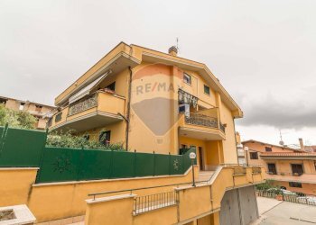 Edificio all\'aperto - Casa semi indipendente Via Savoca
 
105, Roma - foto 18