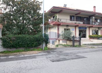 Casa all\'aperto - Locale Commerciale Via Pantano
 
10, Guidonia Montecelio - foto 4