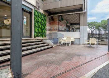 Terrazza - Locale Commerciale Via dei sambuchi
 
8, Guidonia Montecelio - foto 3