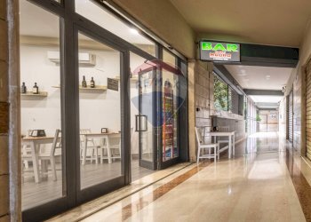 Ricezione / Lobby - Locale Commerciale Via dei sambuchi
 
8, Guidonia Montecelio - foto 9