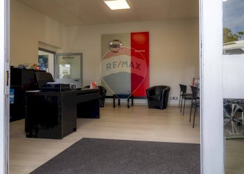 Soggiorno - Locale Commerciale via casal bianco
 
21, Guidonia Montecelio - foto 1