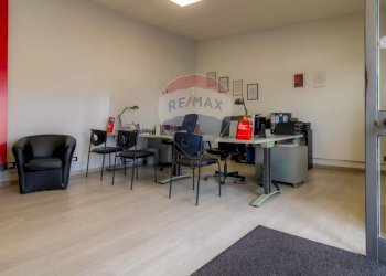 Ufficio - Locale Commerciale via casal bianco
 
21, Guidonia Montecelio - foto 2