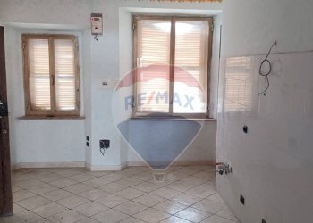 Stanza vuota - Trilocale via carseolana
 
23, Scurcola Marsicana - foto 3