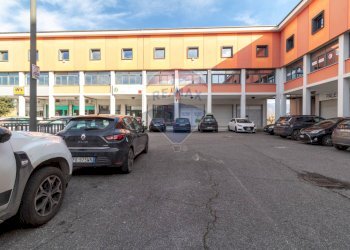 Edificio all\'aperto - Locale Commerciale Via della longarina
 
1, Guidonia Montecelio - foto 20