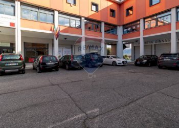 Edificio all\'aperto - Locale Commerciale Via della longarina
 
1, Guidonia Montecelio - foto 22