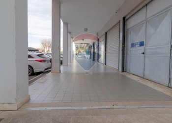 Parcheggio - Attività Commerciale via della longarina
 
1, Guidonia Montecelio - foto 17