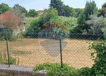 Giardino - Terreno edificabile Via di centogocce
 
snc, Lariano - foto 2