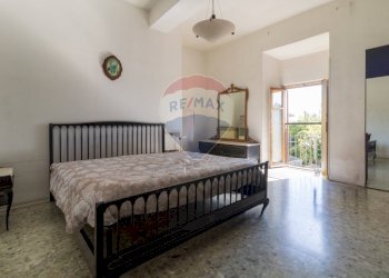 Camera / camera da letto - Three-room apartment VIA CAVOUR
 
69, Cave - photo 19