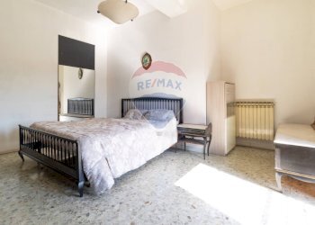 Camera / camera da letto - Three-room apartment VIA CAVOUR
 
69, Cave - photo 21