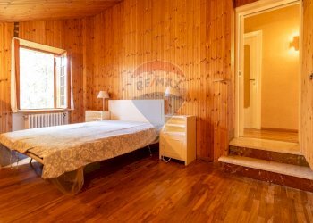 Camera / camera da letto - Villa Via del Capriolo
 
3, Tagliacozzo - foto 6