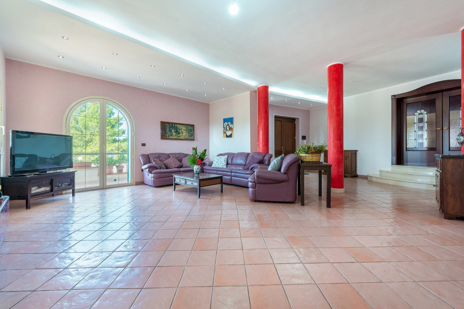 Salone - Villa Via Ippolito Nievo
 
23, Avetrana - foto 2