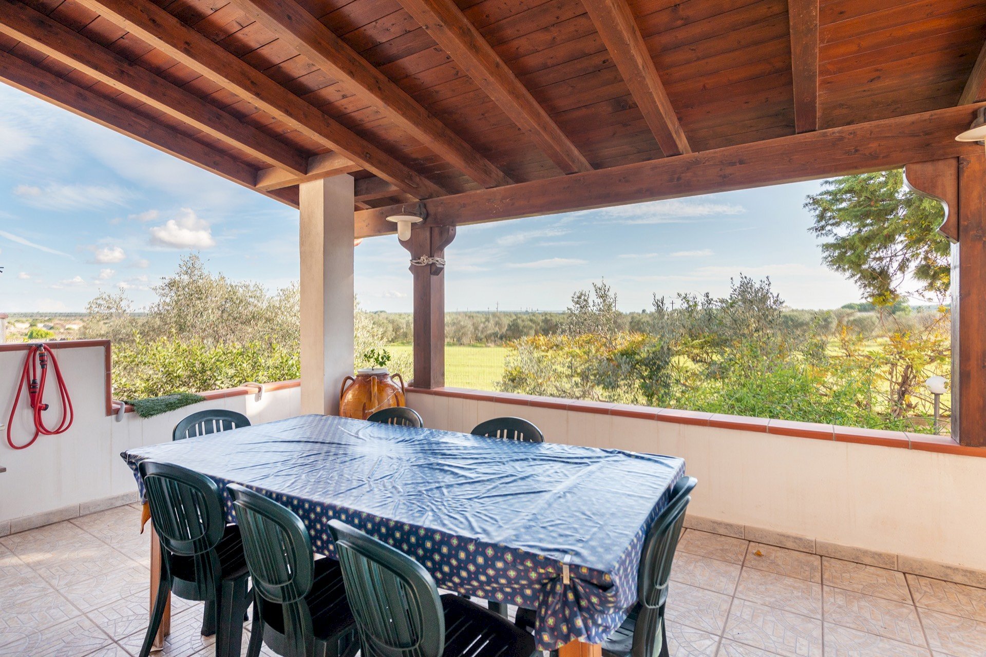 Veranda - Villa Via Ippolito Nievo
 
23, Avetrana - foto 3