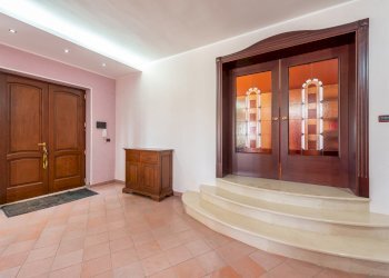 Ingresso - Villa Via Ippolito Nievo
 
23, Avetrana - foto 4