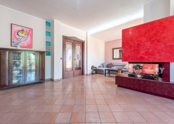 Salone - Villa Via Ippolito Nievo
 
23, Avetrana - foto 7