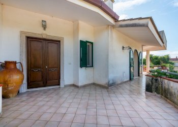 Entrata Principale - Villa Via Ippolito Nievo
 
23, Avetrana - foto 13