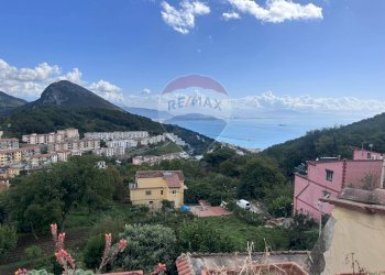 Vista delle montagne - Quadrilocale Via Iaconti
 
snc, Vietri sul Mare - foto 1