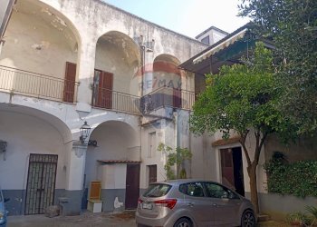 Edificio all\'aperto - Quadrilocale Largo del Consevatorio
 
2, Giugliano in Campania - foto 5