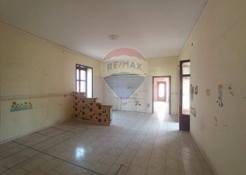 Stanza vuota - Quadrilocale Largo del Consevatorio
 
2, Giugliano in Campania - foto 7