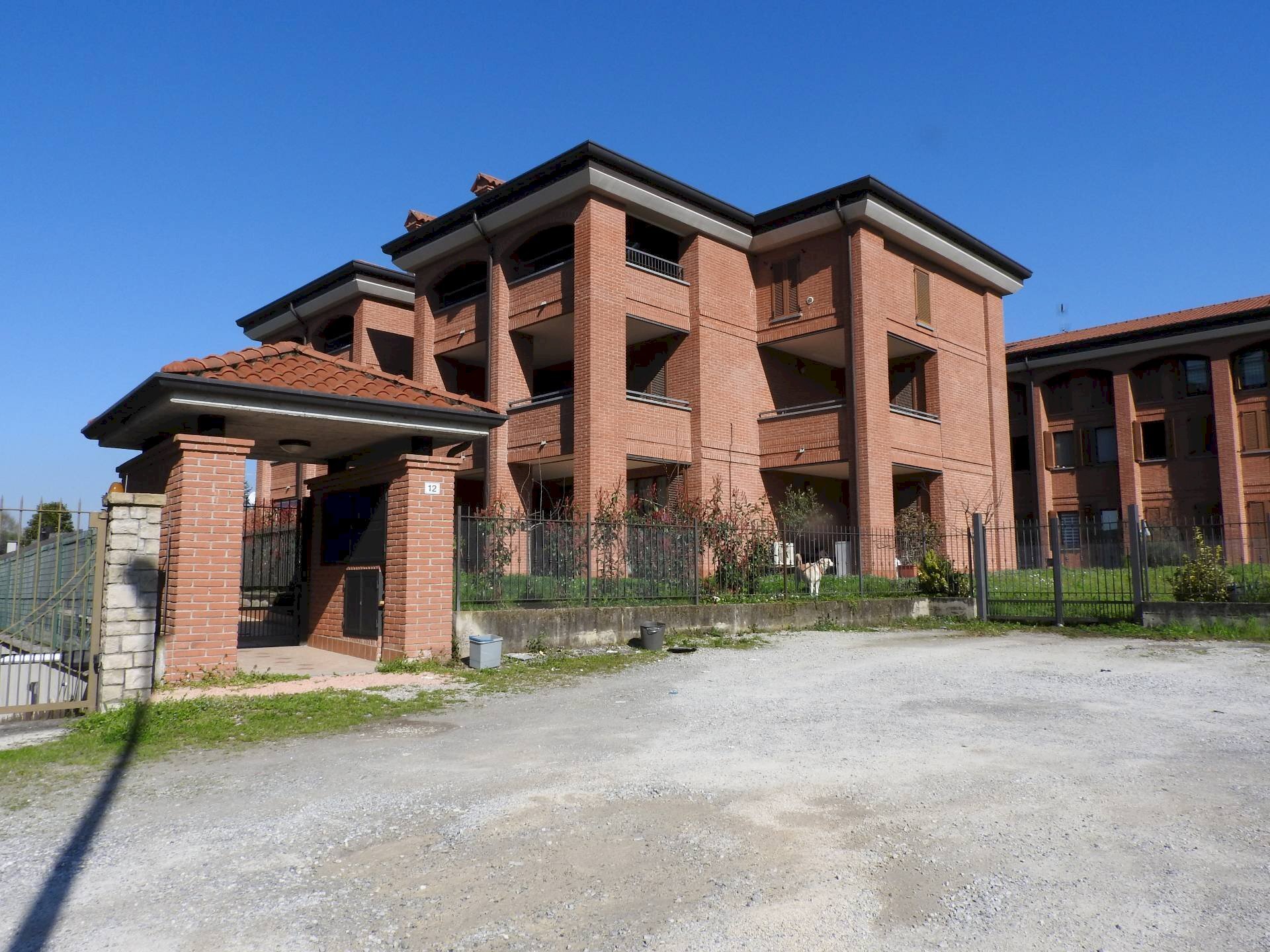 Foto 2 - Trilocale Via Sala
 
12, Verderio - foto 2