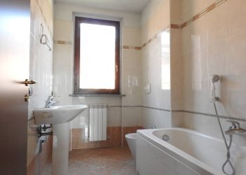 Foto 8 - Trilocale Via Sala
 
12, Verderio - foto 8