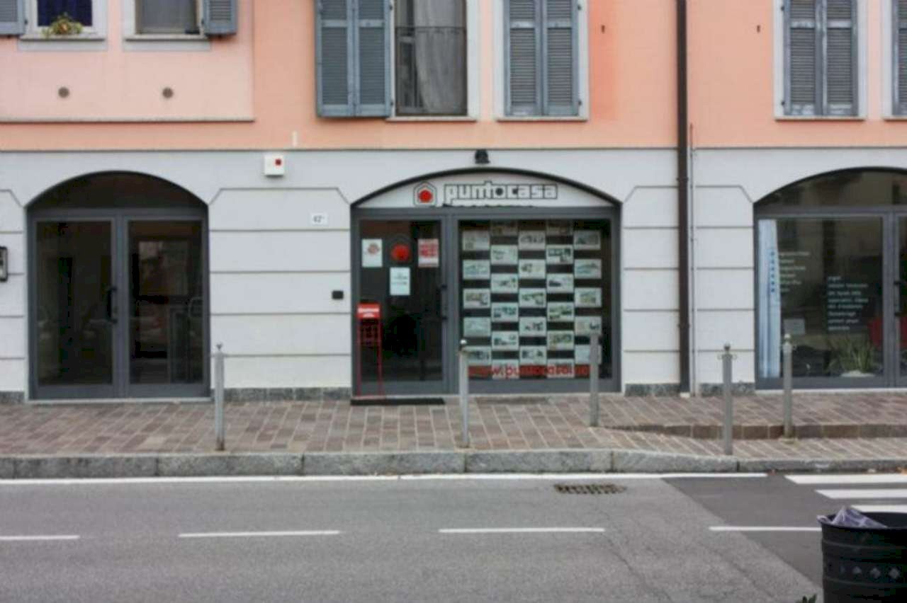 ROB1022. - Negozio Via Castelbarco
 
42 c, Imbersago - foto 2