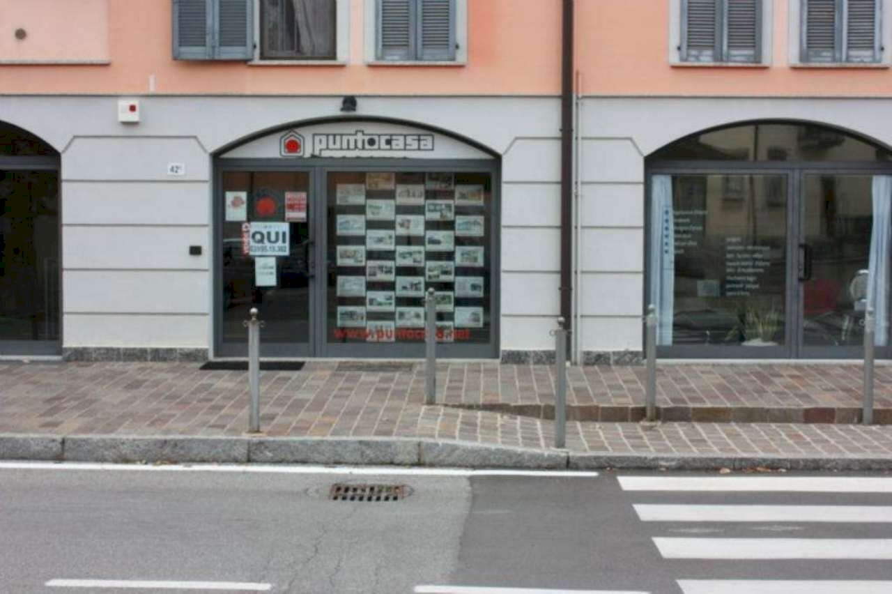 ROB1022, - Negozio Via Castelbarco
 
42 c, Imbersago - foto 3