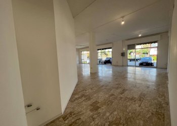 Foto 25 - Commercial Premises Via Pietro Nenni
 
115, San Giovanni Teatino - photo 3