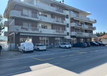 Foto 19 - Commercial Premises Via Pietro Nenni
 
115, San Giovanni Teatino - photo 10