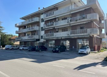 Foto 20 - Commercial Premises Via Pietro Nenni
 
115, San Giovanni Teatino - photo 11