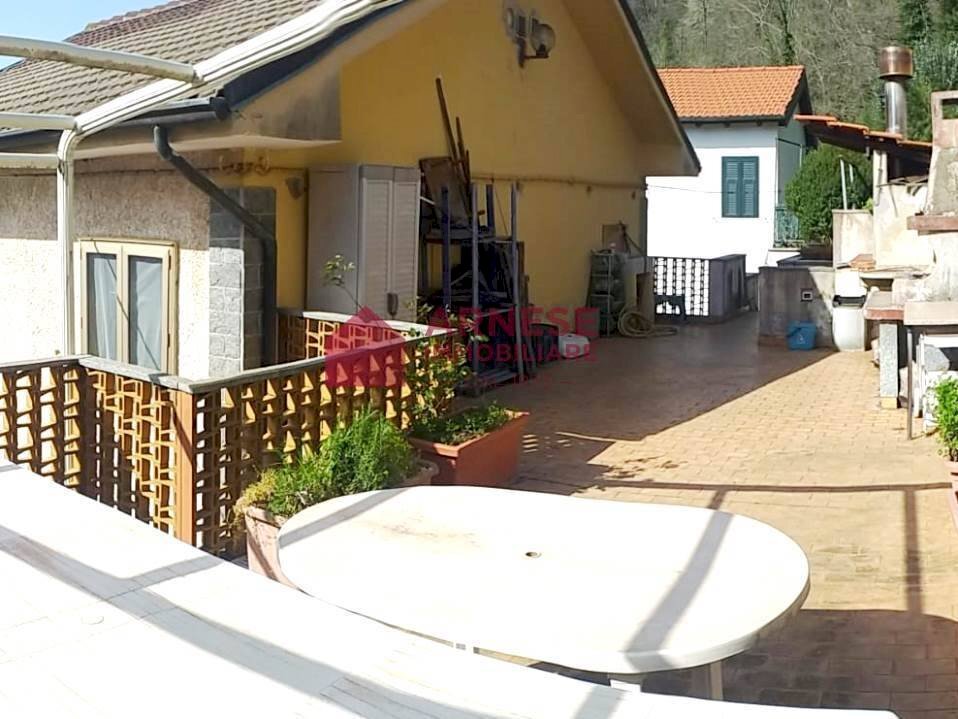 Foto 1 - Villa Via Rovieto Superiore, Stella - foto 1