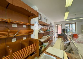 Foto 13 - Attività Commerciale Piazza Libertà
 
4, Remedello - foto 13