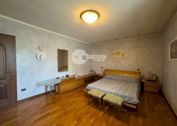 Foto 23 - Terraced Villa Via A. Manzoni
 
110s, Leno - photo 23